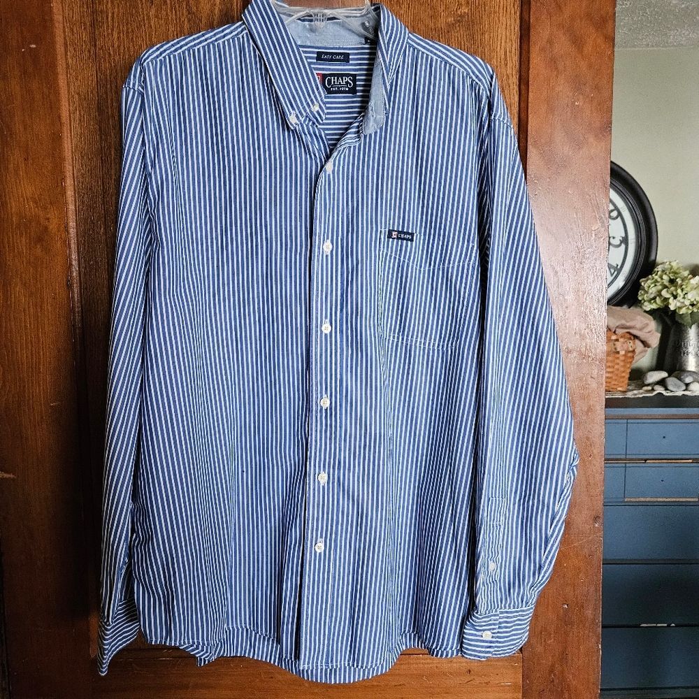 Chaps Mens Blue White Vertical Striped Button Down Shirt Size XL Classic Fit Dad